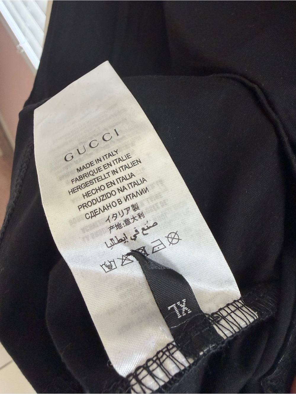 Gucci Black Short-Sleeve Tee with Iridescent Rainbow Logo - Picture 4 of 5